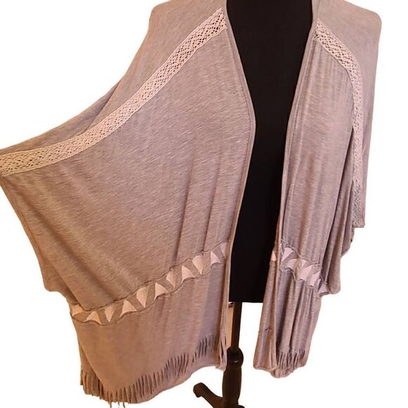POL Womens Gray Fringed Soft Cardigan Top Size S - Picture 2 of 10